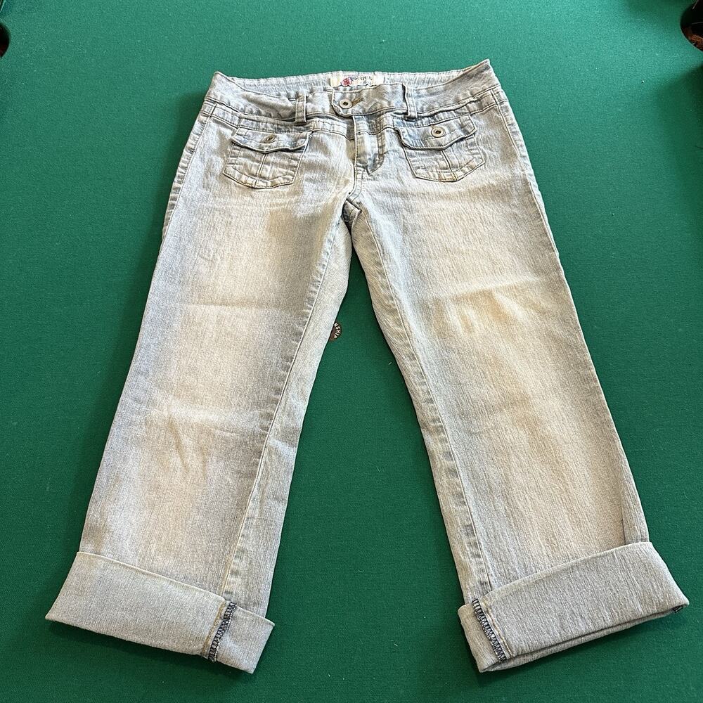 Piper & Blue Capri Jeans Size 11 Light Wash Cuffed Stretch Denim